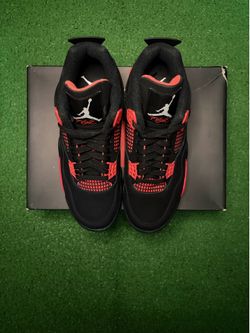 Air Jordan retro 4 Red Thunder size 8.5 in great condition very clean with shoe box.