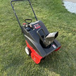 Like New Yard Machines 21" Single-Stage Gas Powered Snow Blower 123cc Powermore Engine 4 cycle OHV