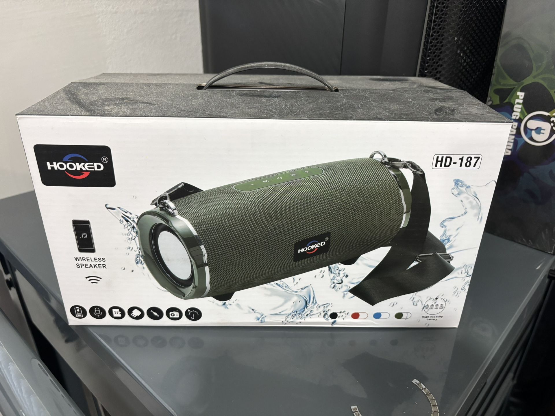 SPEAKER BLUETOOTH WIRELESS π USB AUXILIARY BIG SIZE NOT SMALL $25.NEW