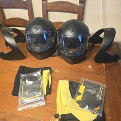 Motorcycle Helmets Medium And Small Scorpion TR EXO