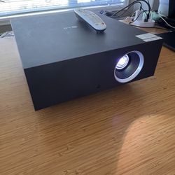 LG 4K UHD Home theater Projector with motorized screen