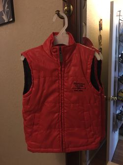 Kids puff vest size 3t