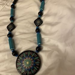 Pretty Necklace 