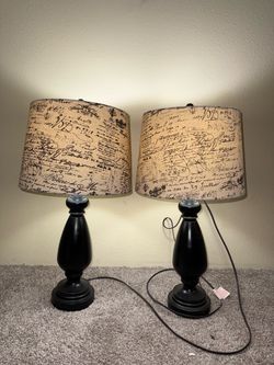 2 Set of Beige Decorative Lamps
