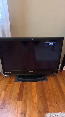 30” working Sylvania  tv with av wires HDMI perfectly working no remote
