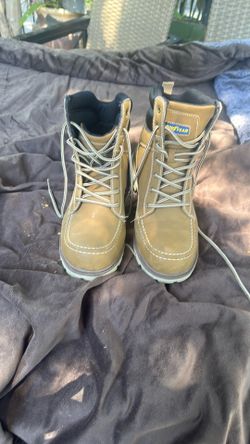 Goodyear boots size 11