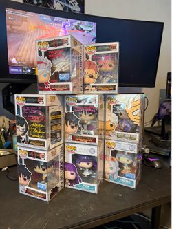 Signed Funko Pop and non signed Funko Pop Lot
