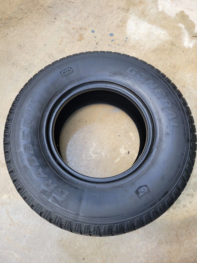 General 265/75/R15 Tire