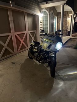 Harley Davidson dyna superglide