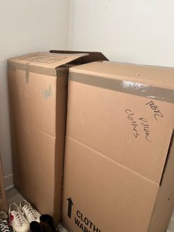 Moving wardrobe boxes