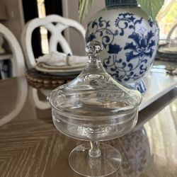 PRINCESS HOUSE HERITAGE ETCHED CRYSTAL PEDESTAL CANDY DISH WITH LID