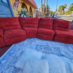 Beautiful Living Room Round Sectional With Manual Recliners 2 Red Color Totally Deep Clean And Good Condition No Stains No Smell