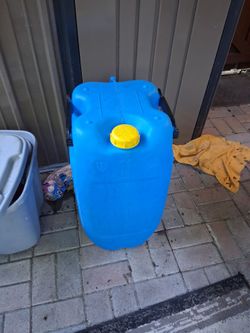 60L (15-Gallon) Heavy-Duty Blue Water Jug – Clean & Food-Grade HDPE