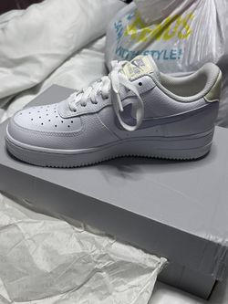 Woman’s Air Force 1 Brand New