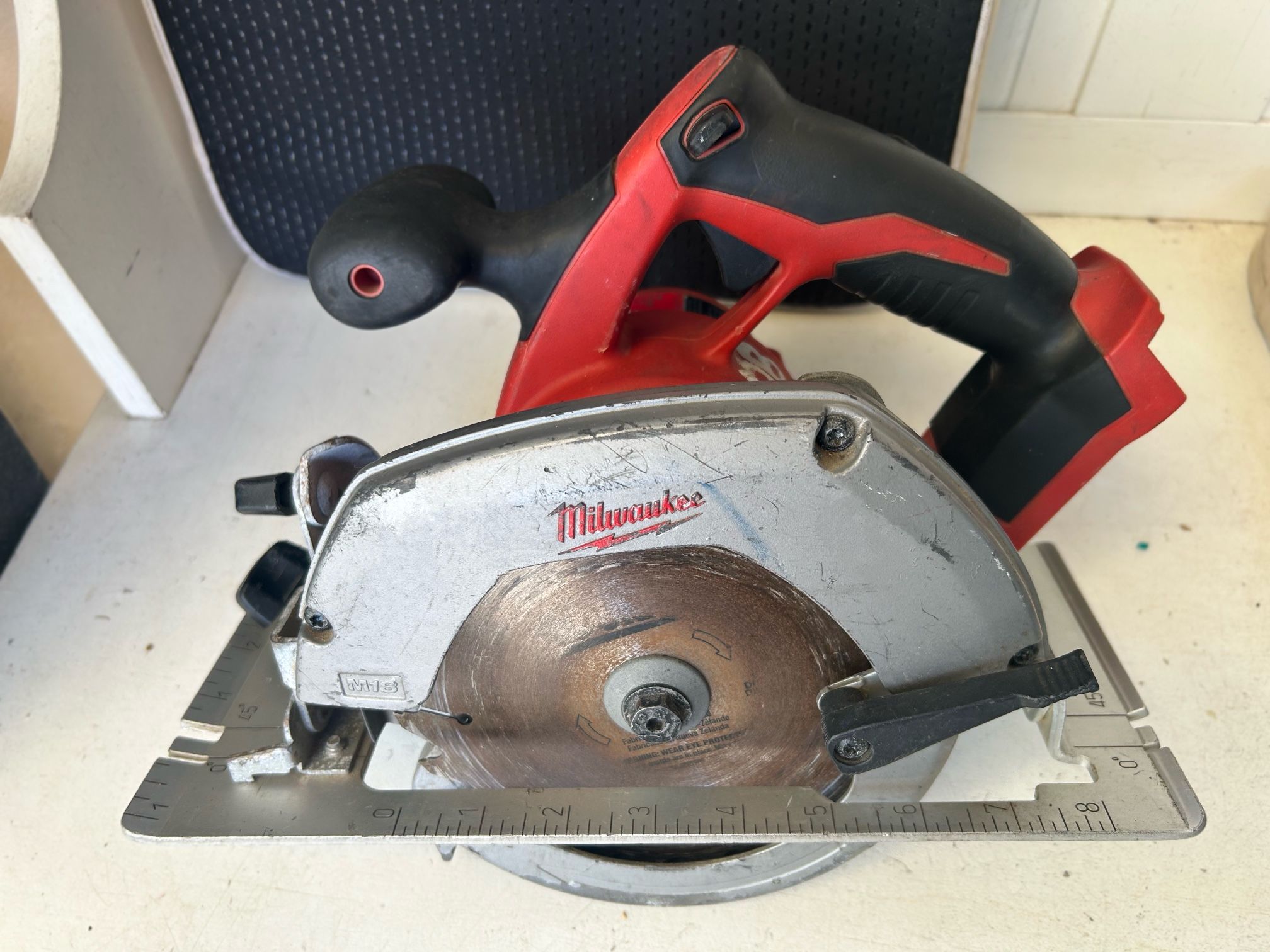 Milwaukee M18 Circular Saw 6.5”