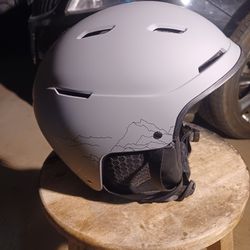 New Snow Sports Helmet