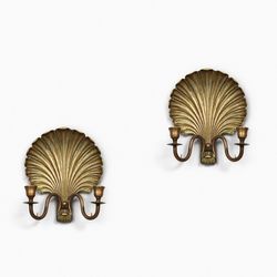 Pair of Hollywood Regency Gilt Brass Shell Candle Sconces w/ Scroll Arms, c.1960's - Delivery Available