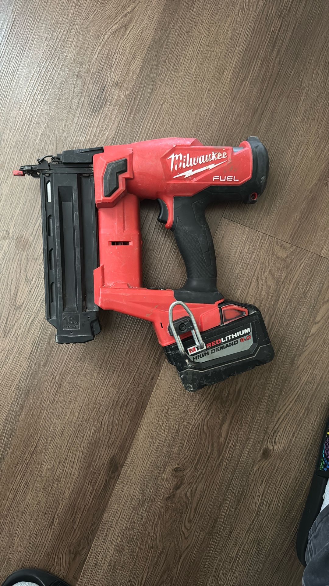 Milwaukee 18 G Brad Nail Gun