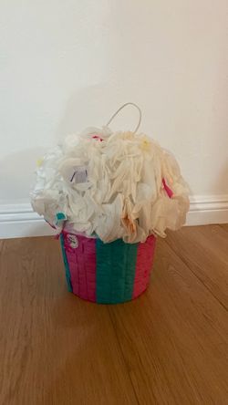 Cupcake piñata new