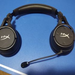 Hyperx Cloud Flight S (Gaming Headphones) READ DESCRIPTION!