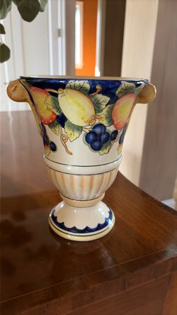 Vintage hand painted Italian ceramic vase