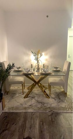 Classy modern table for your family