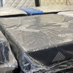 ⚡️KING PILLOW TOP MATTRESS SET⚡️