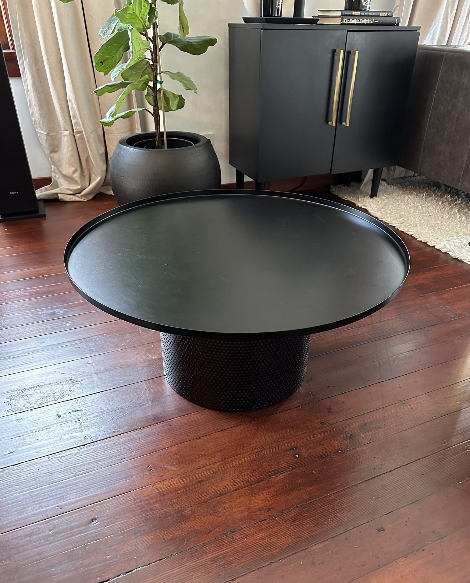 Article Equa Coffee Table