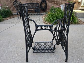 Vintage Singer Cast Iron Sewing Machine Treadle Base