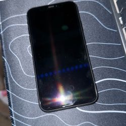 IPhone XR Black 64 GB UNLOCKED (Great Condition)