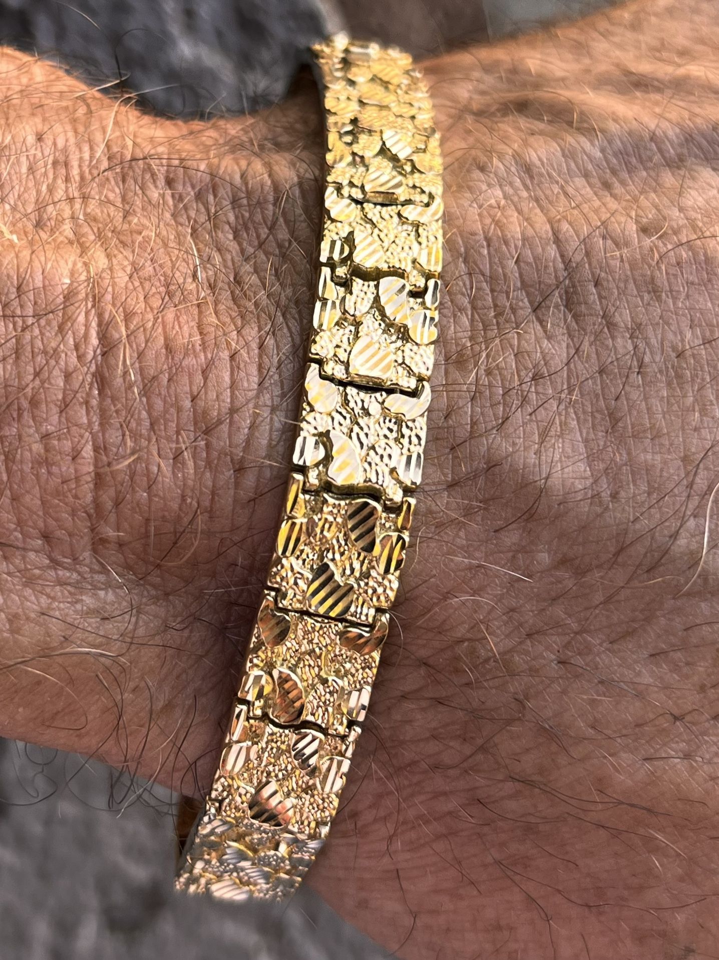 Mens Chunky 14K Solid Yellow Gold Nugget 10MM Bracelet 9.50"- 9.75" Long and weighs 15.31 Grams