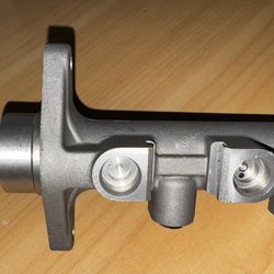 Jeep Grand Cherokee AC Delco Professional 18M2454 Brake Master Cylinder by