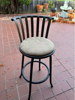Swivel Bar Stool