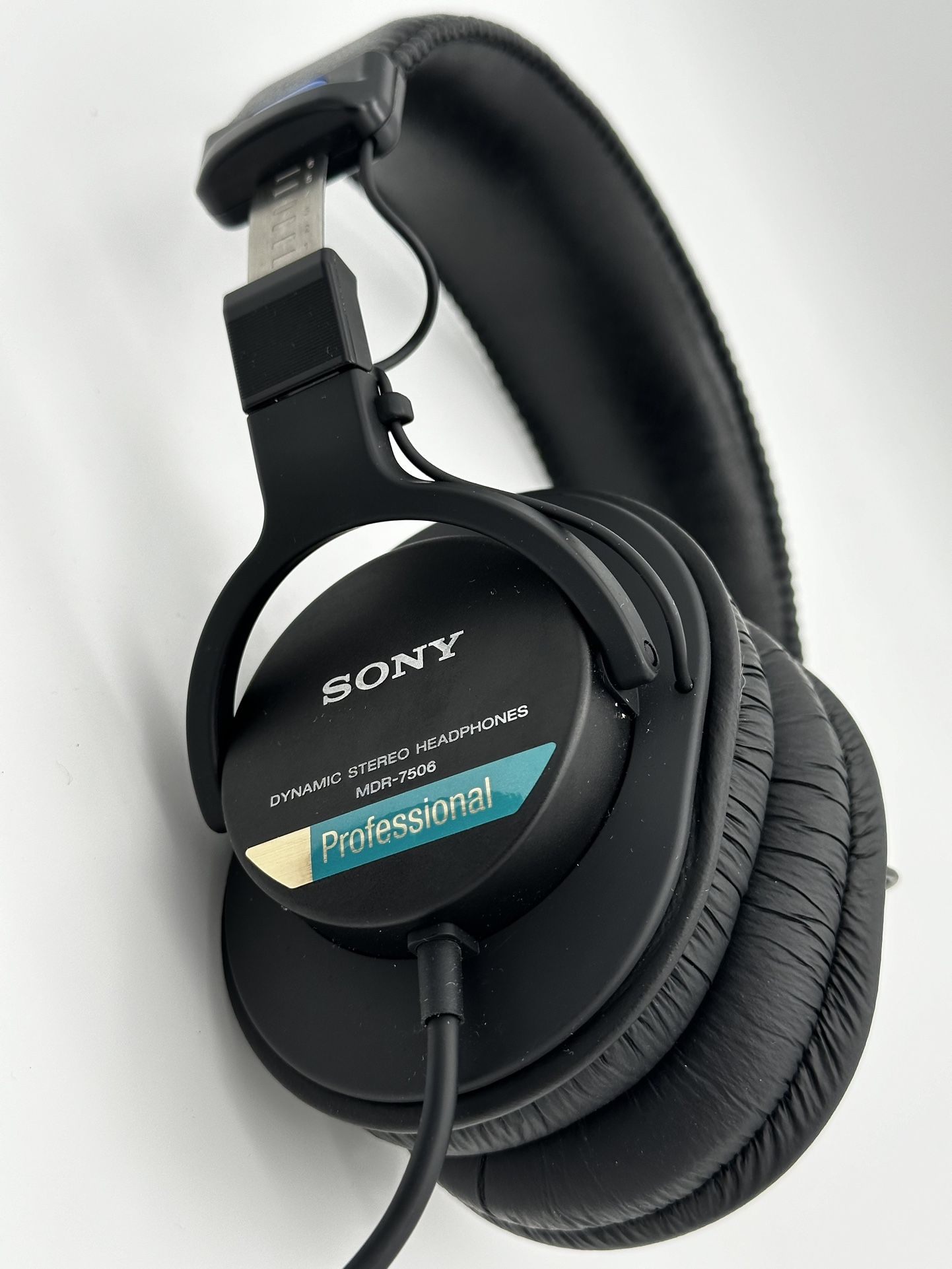 Sony Professional MDR7506 Sound Monitor Dynamic Stereo Headphones