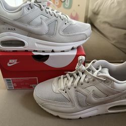 WMNS AIR MAX COMMAND size 6