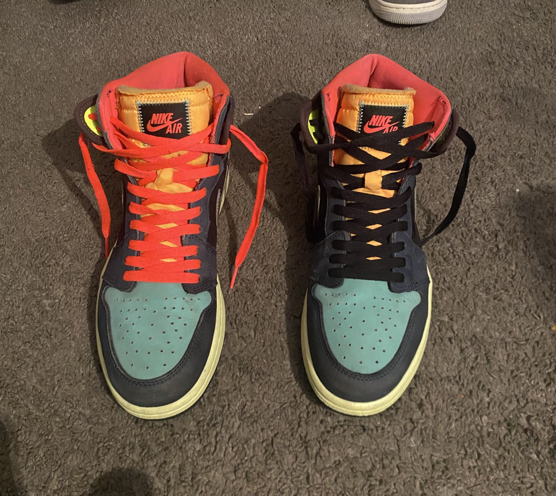 Air Jordan 1 Retro High Tokyo Bio Hack Size 10.5