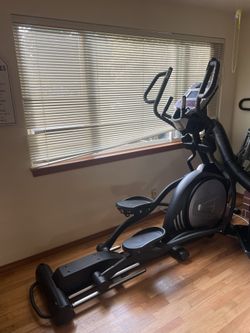 Sole E35 Adjustable Incline Elliptical Cross Trainer