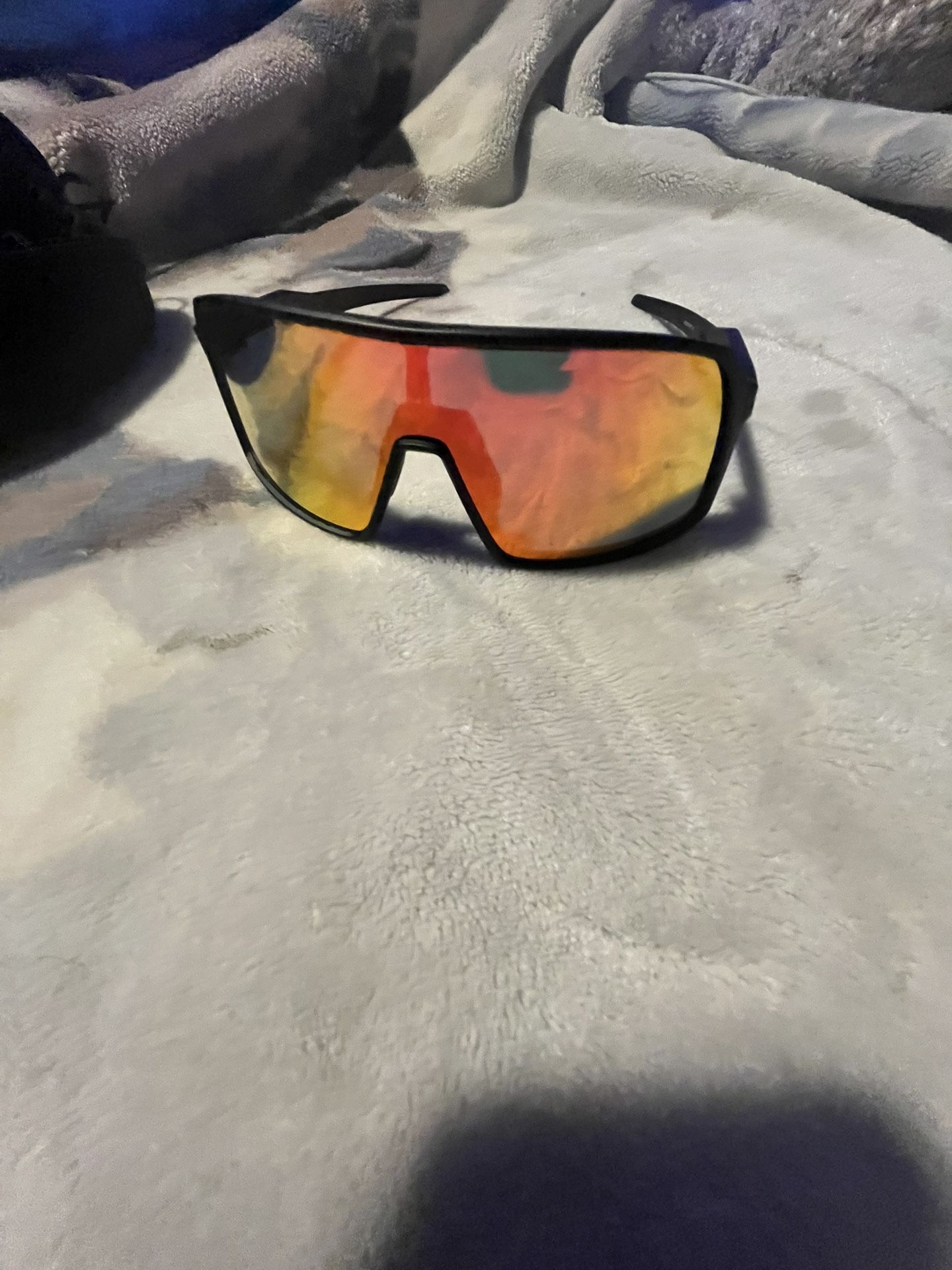Oakley sutros