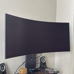 Ultra Gear Oled Never Use It At All 