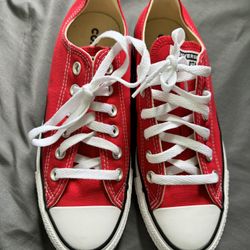 Red Converse 7.5