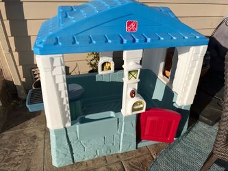 Step2 Kids Plastic Outdoor Playhouse