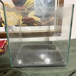 3 Gallon Cube Fish Tank - Imaginarium