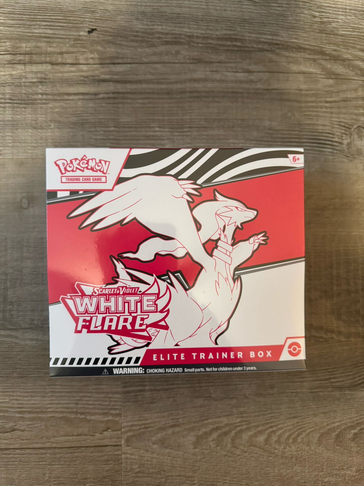Pokémon TCG: S&V White Flare Elite Trainer Box