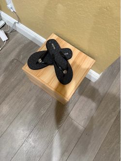 MK flip Flop new with tag