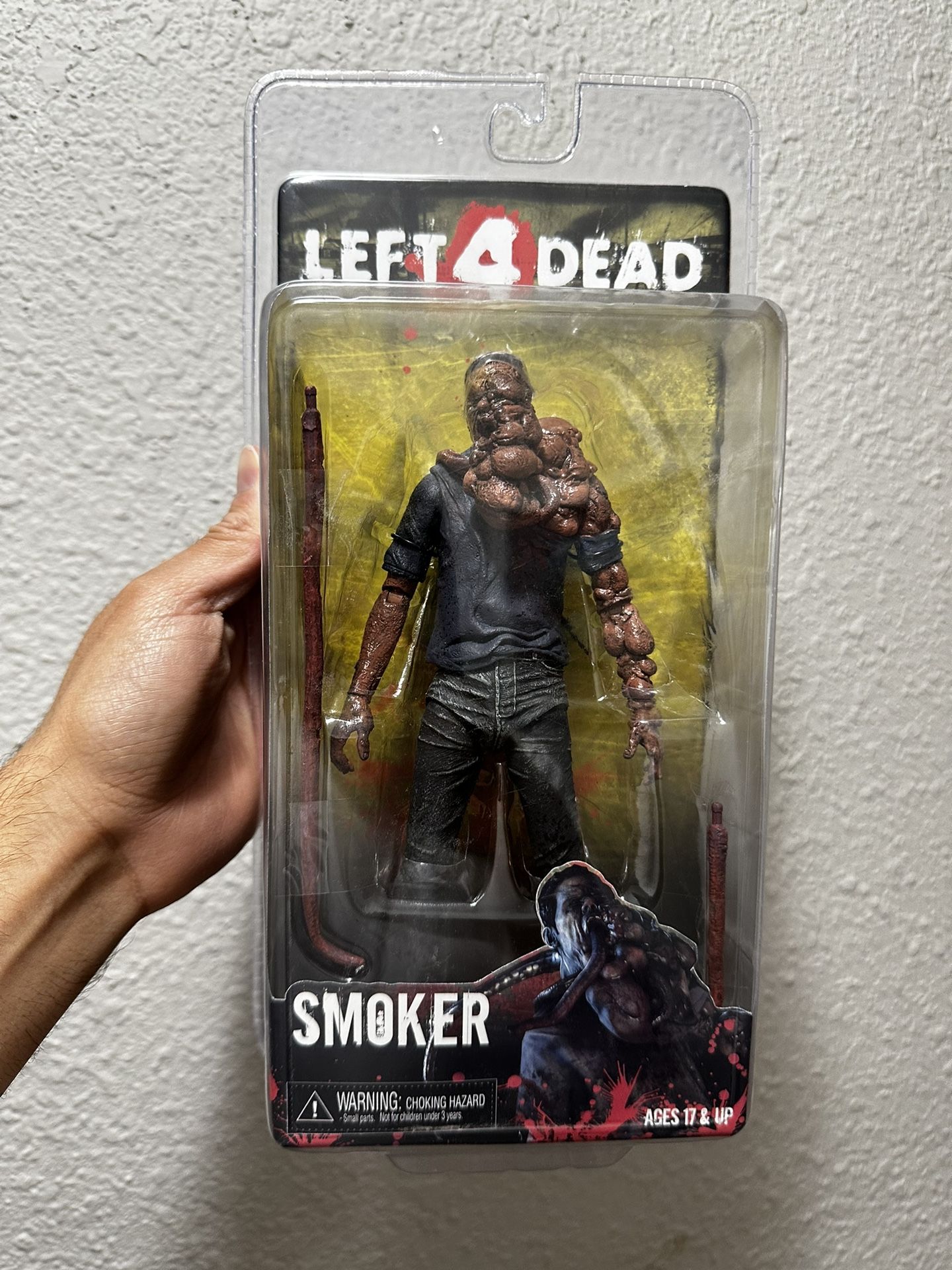 2012 NECA Left 4 Dead SMOKER Collector 7" Action Figure