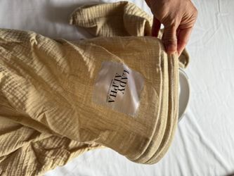 Nursing Cover + Wearable Neck Fan – Perfect for Breastfeeding Moms