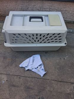 Hard Shell Pet Travel Carrier Crate