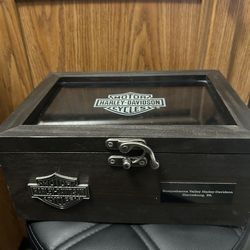 Harley-Davidson Wooden Display Box w/ Glass Top – Dealer Exclusive