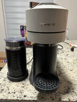 Nespresso Vertuo by Breville + Milk Frother ☕