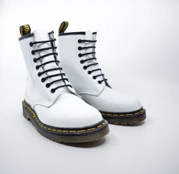 Doc Martens - White